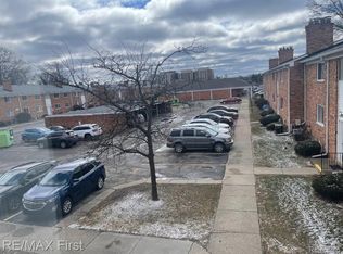 29268 Hoover Rd #268, Warren, MI 48093