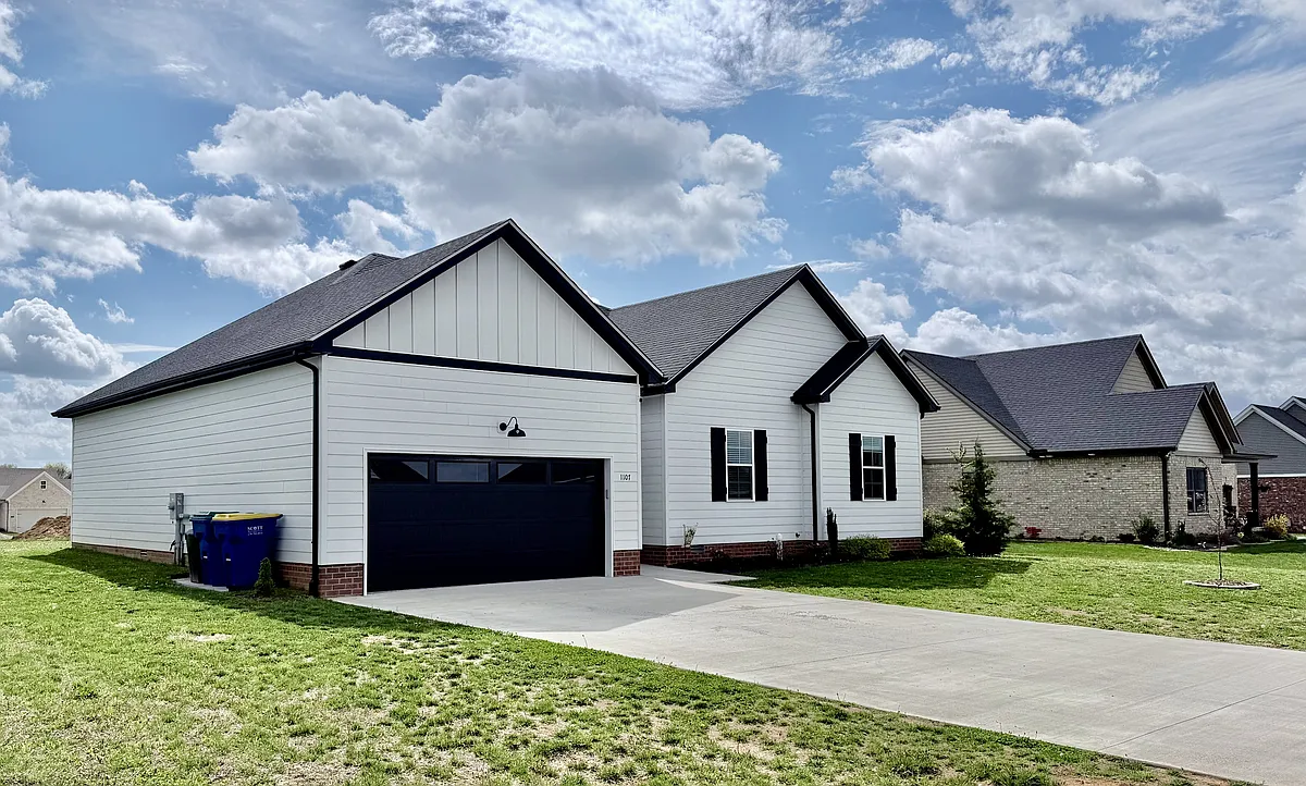 Building Photo - 1107 Andover Dr