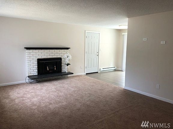 5th image of 11630 SE 323rd Pl