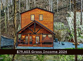 1604 Little Fall Ct, Sevierville, TN 37876