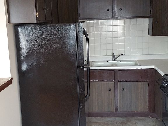 4th image of 2140 Kenilworth Ave APT 302
