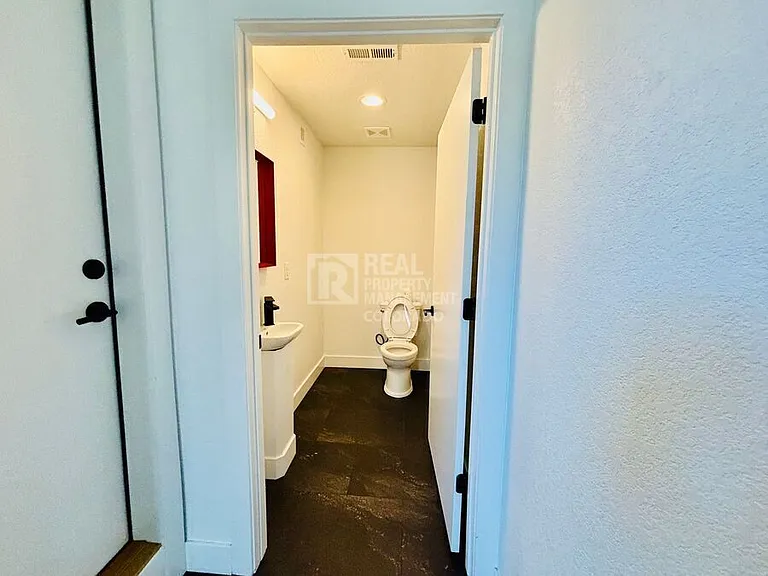 2828 W 25th Ave #6 — Photo 8