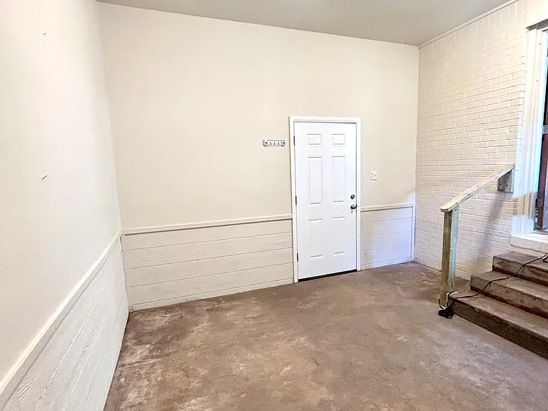 1817 W Wyandotte Ave — Photo 16