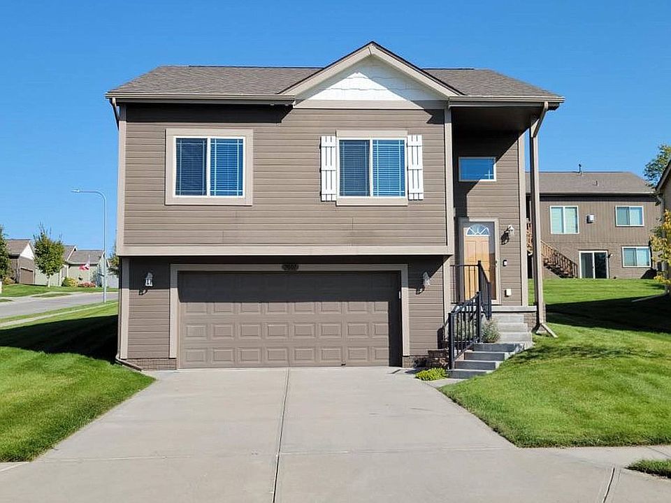 1st image of 7001 S 183rd Ter