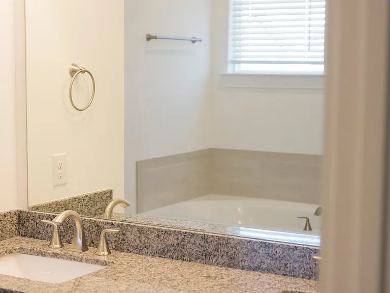 5829 Lake Shelf Dr — Photo 16