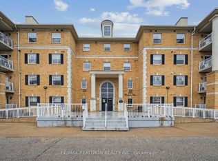 7428 Markham Rd #110, Markham, ON L3S4V6