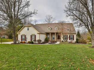 885 Southerness Dr, Cincinnati, OH 45245