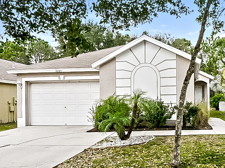 7445 Oxford Garden Cir — Photo 1