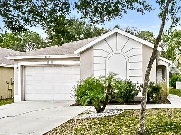 7445 Oxford Garden Cir, Apollo Beach, FL 33572