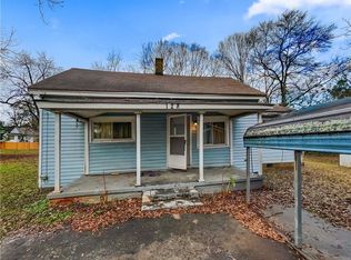 128 Oak Dr, Social Circle, GA 30025