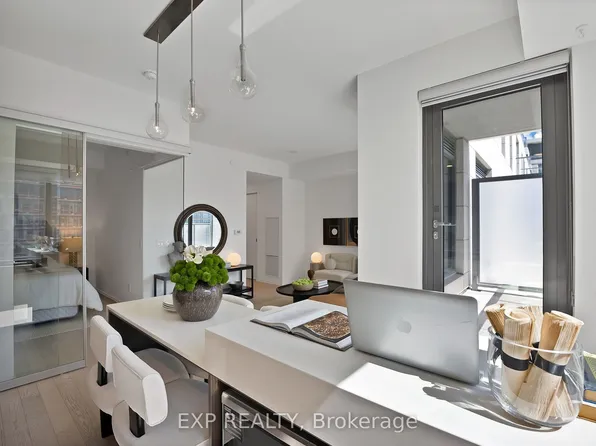 12 Bonnycastle St #625, Toronto, ON M5A 0C8
