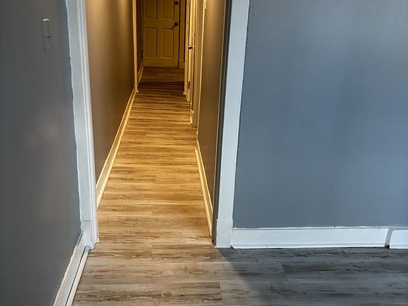 4th image of 2815 Brownsville Rd APT 2