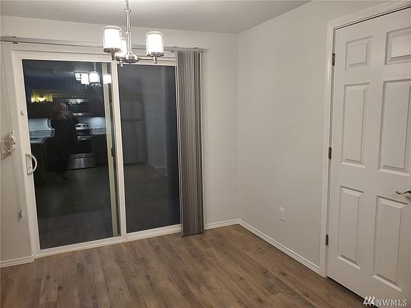 4th image of 932 Melody Ln
