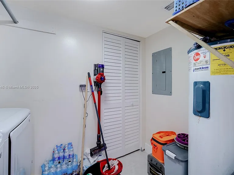 13370 SW 89th Ter #E — Photo 20