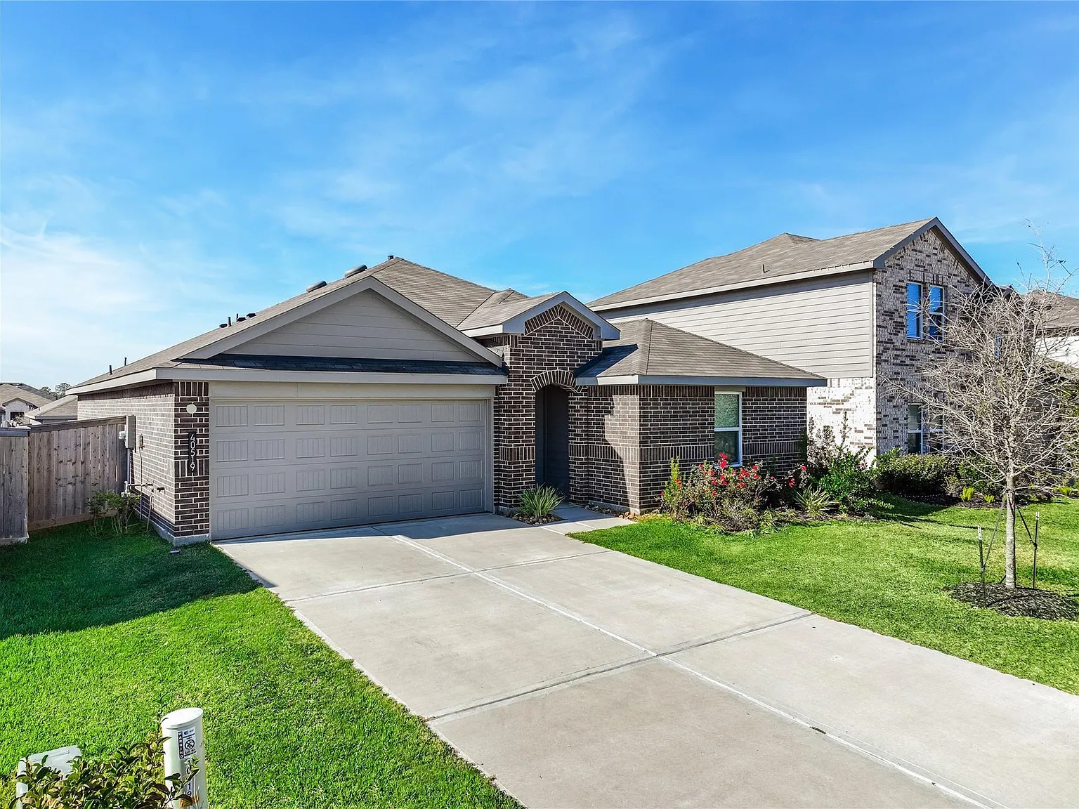 4 bed, 2.0 bath, 1665 sqft, $2,150 — Photo 2