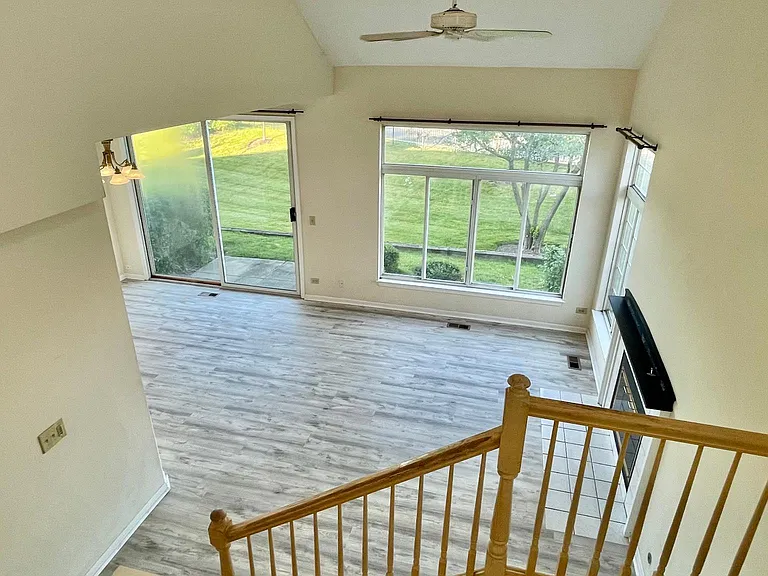 823 Addison Ave — Photo 10