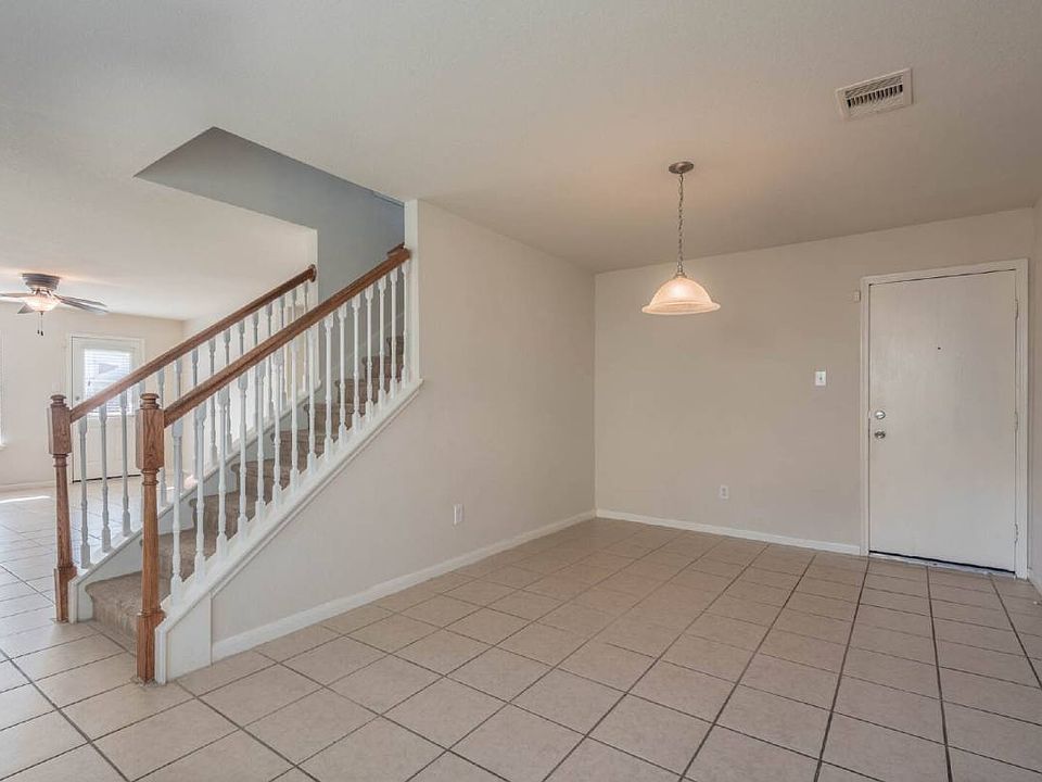 1st image of 20931 Gastonbury Ln