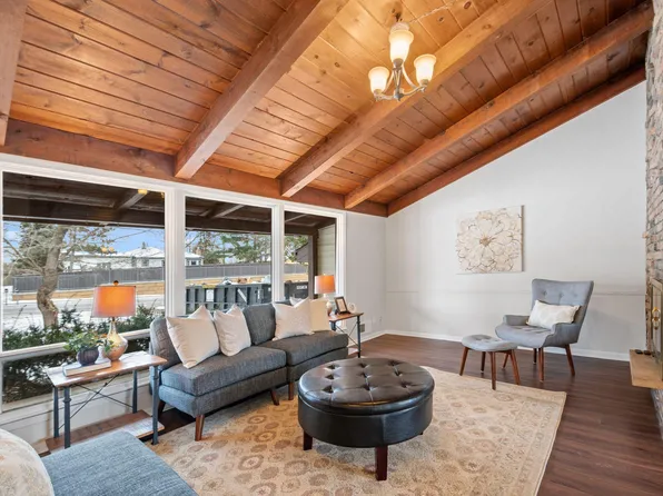 14010 Excelsior Blvd, Minnetonka, MN 55345