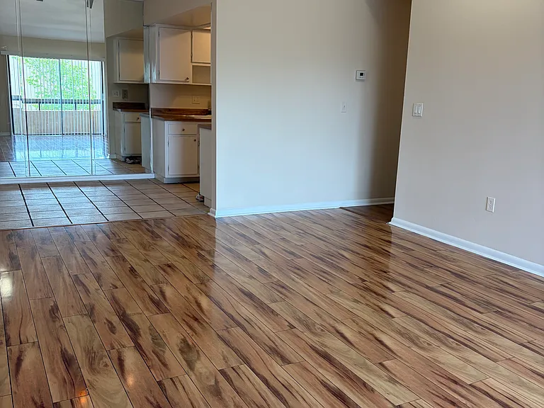 5169 Vineland Rd #B208 — Photo 6