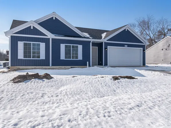 1820 Bluff Ridge Ct, Portage, MI 49002