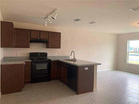 3rd image of 1620 Buen Camino Ave