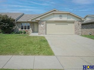 6609 S 57th St, Lincoln, NE 68516