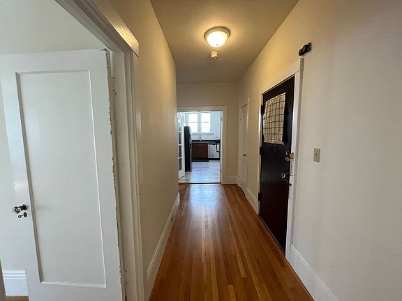 5th image of 2750 Polk St APT 3