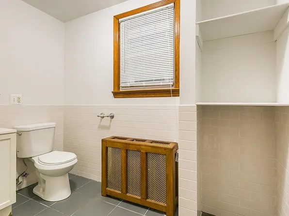 81 East 24th Street image 18 of 40