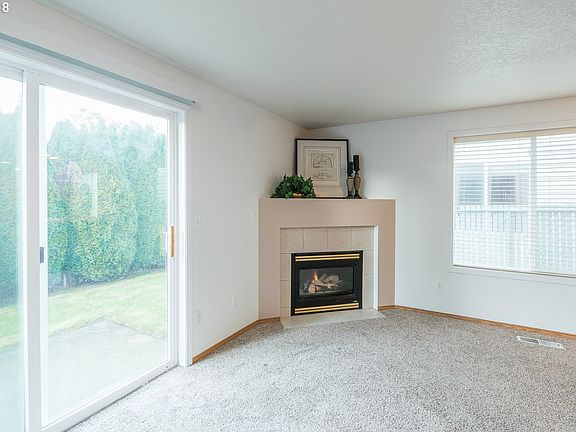 3rd image of 3144 NE 115th Ave