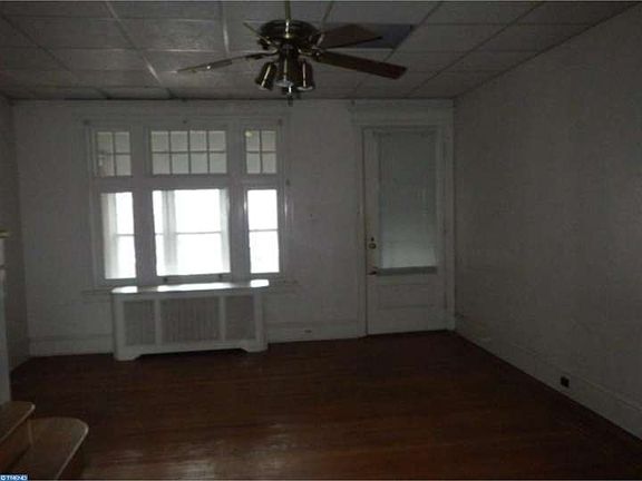 3rd image of 6019 W Columbia Ave