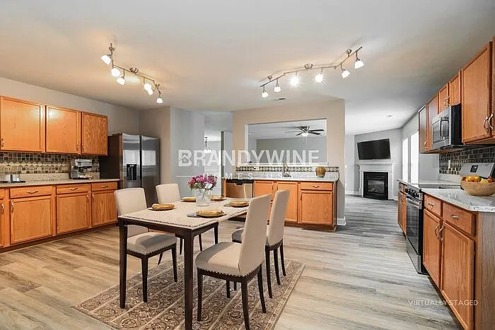 1565 Cold Creek Pl — Photo 9
