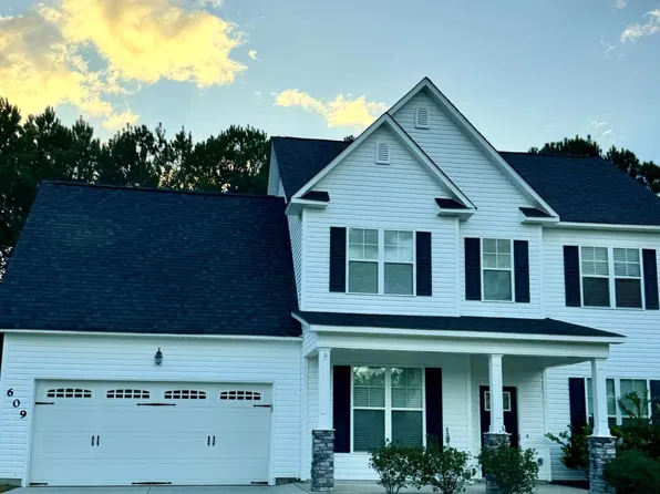 609 Winfall Drive, Holly Ridge, NC 28445