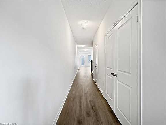 3rd image of 82 Gledhill Cres
