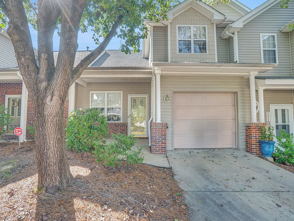 2907 Andover Glen Rd