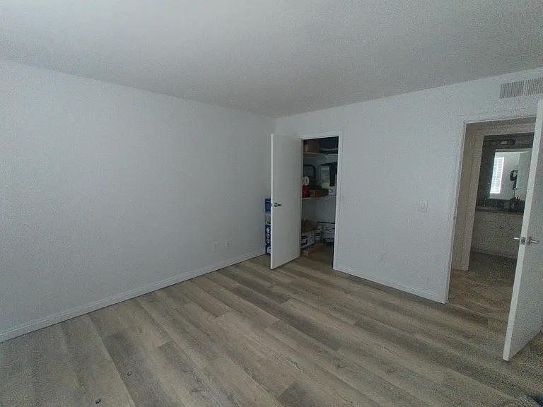 15094 Avenida Venusto #213 — Photo 27