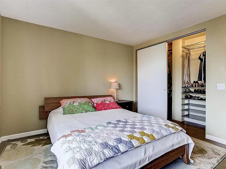 909 N Logan St #4I — Photo 10