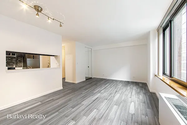 Rented by Barlavi Inc. | media 22