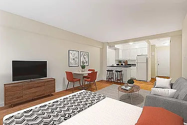 7 East 32nd Street