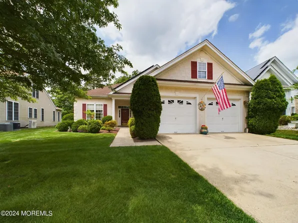 18 Hazeltine Lane, Jackson, NJ 08527