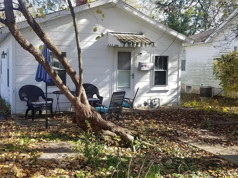 2nd image of 212 Seminole St