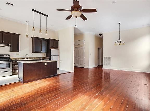 4th image of 3031 Magazine St #A