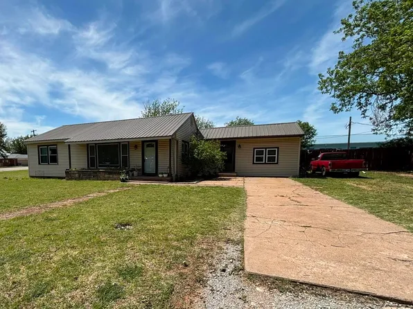 101 N 7th St, Jet, OK 73749