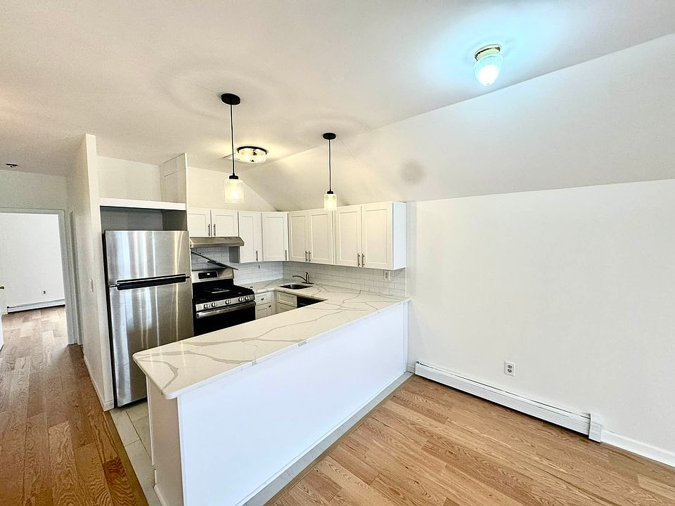 1st image of 50-19 38th St #6