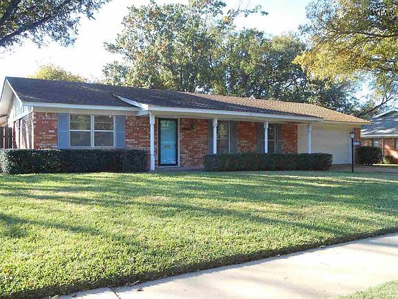 2nd image of 4107 Ashgrove Dr