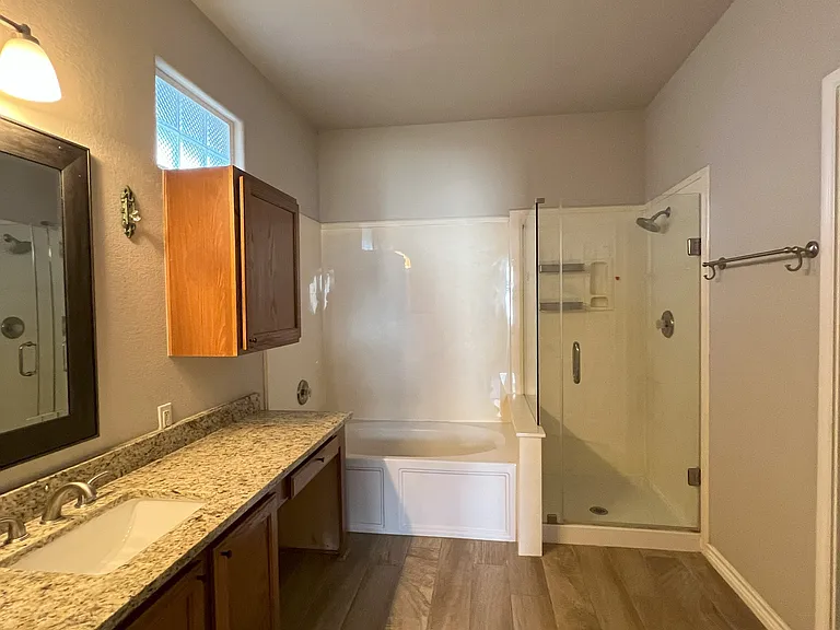 1112 Vanderbilt Cir — Photo 16