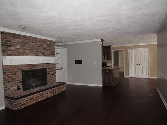 5th image of 4806 W Woodway Dr