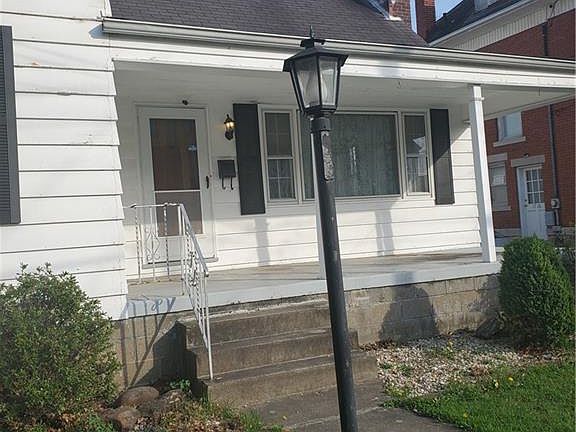 2nd image of 1708 Lynn St