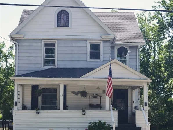 10 Montclair Ave, Batavia, NY 14020