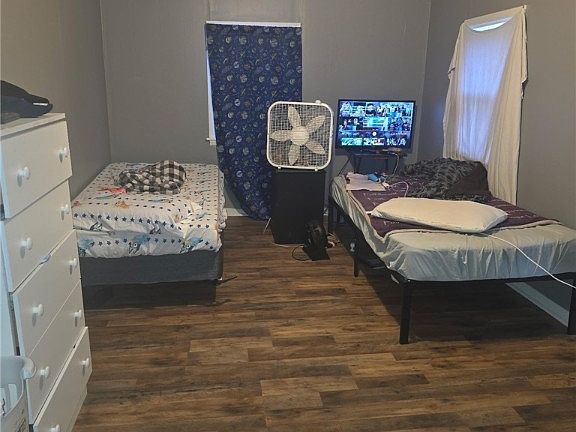 4th image of 2867 Garfield Blvd