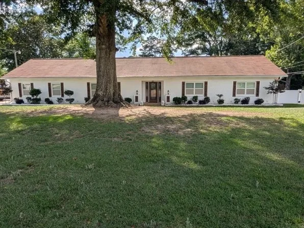 2302 Stonebridge Rd, Dothan, AL 36301